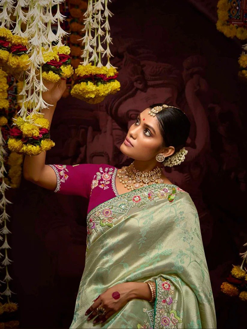 Pure Sea Banarasi Kanjivaram Silk Saree - Image 3